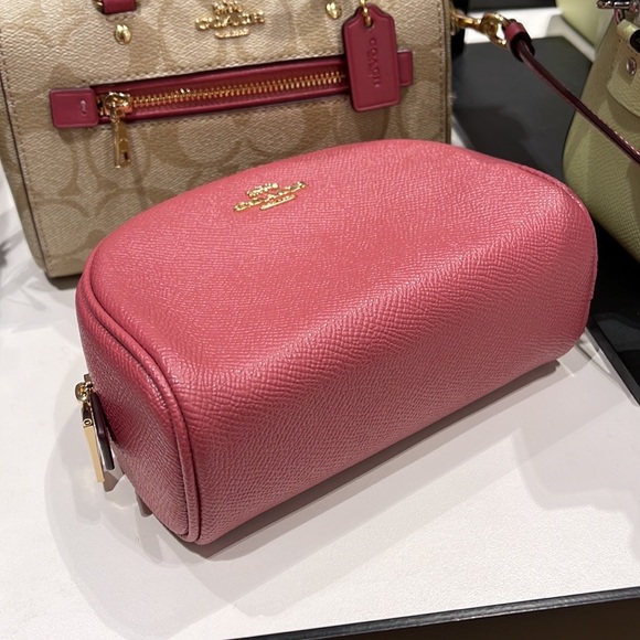 Coach Dome Cosmetic Case
Gold Rouge - Picture 5 of 16